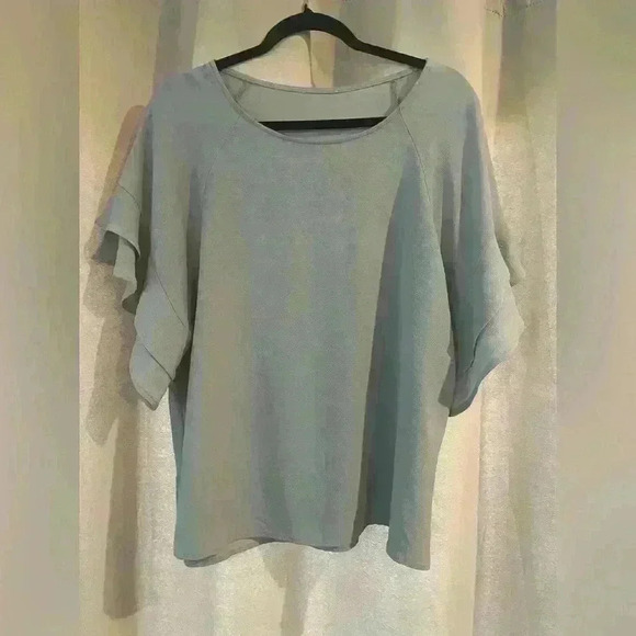 Women’s Gray Blouse - Picture 1 of 6